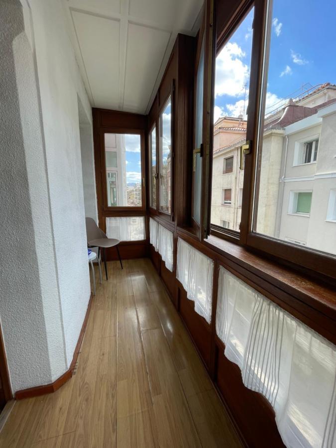 Apartamento Kalea Corazon Urbano Vitoria-Gasteiz Exterior photo